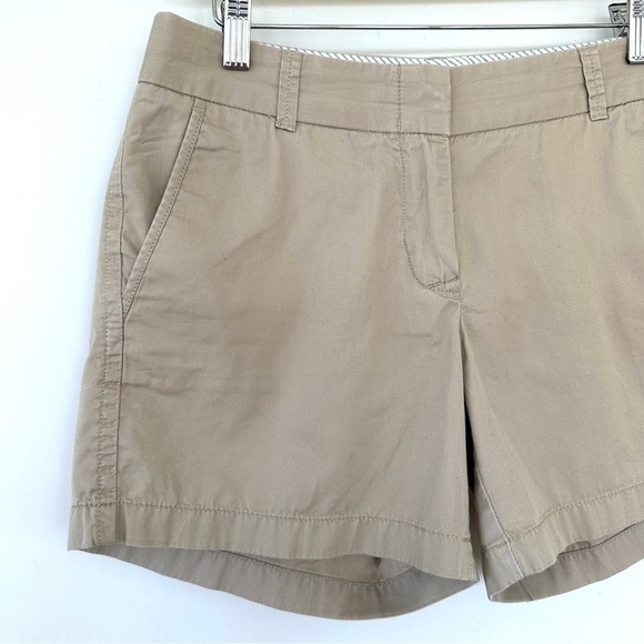 J. Crew Chino Broken-in shorts in 💯  cotton, medium rise - Picture 4 of 9